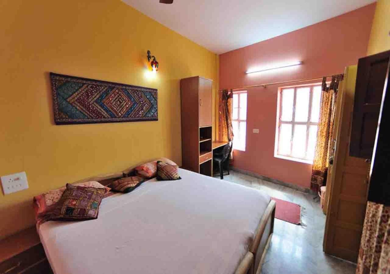 Ganpati Guest House Varanasi Bagian luar foto