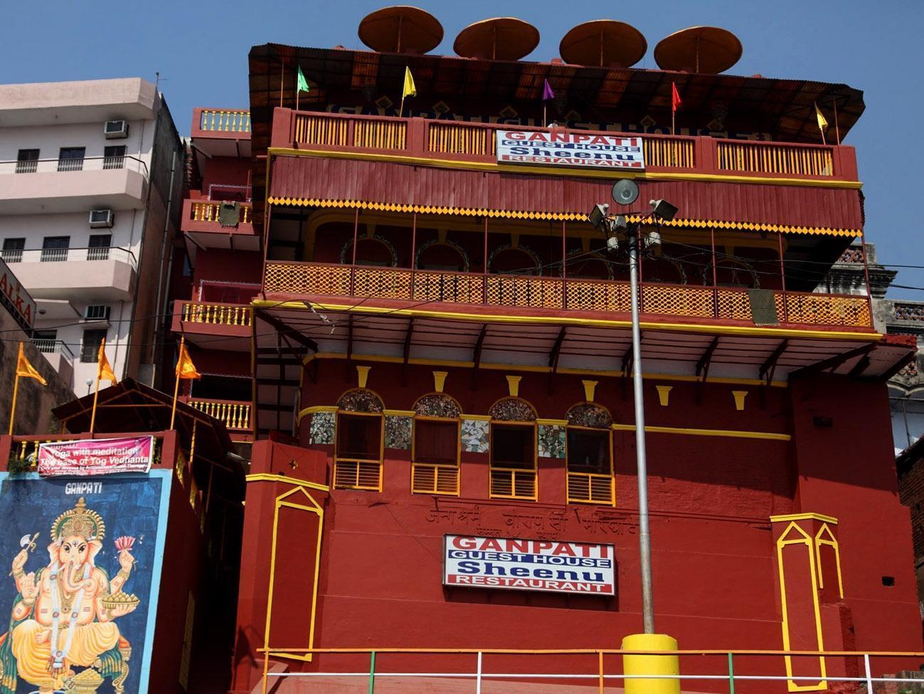 Ganpati Guest House Varanasi Bagian luar foto