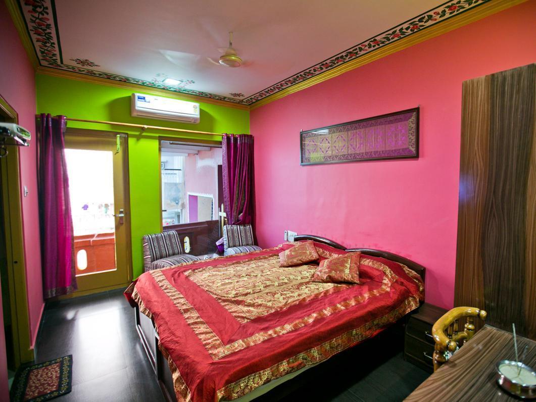 Ganpati Guest House Varanasi Bagian luar foto