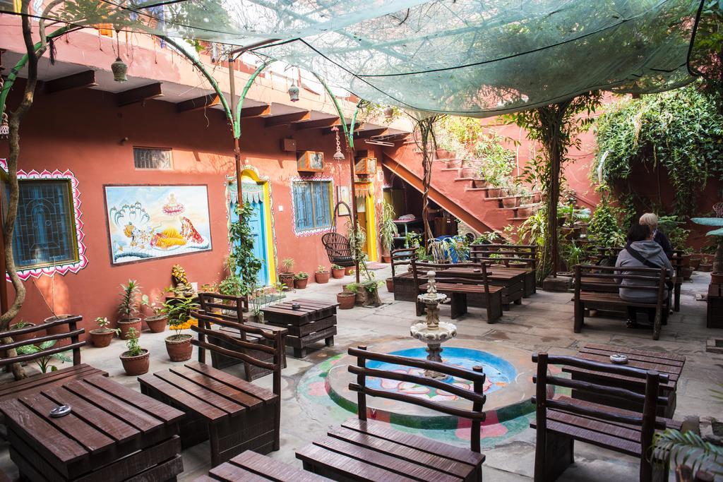 Ganpati Guest House Varanasi Bagian luar foto