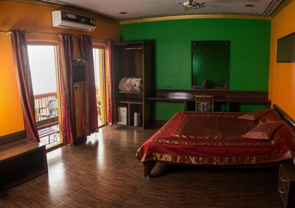 Ganpati Guest House Varanasi Bagian luar foto